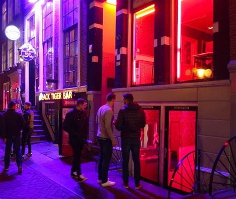 how much are hookers in amsterdam|My trip to RLD has cost me €800+ : r/Amsterdam